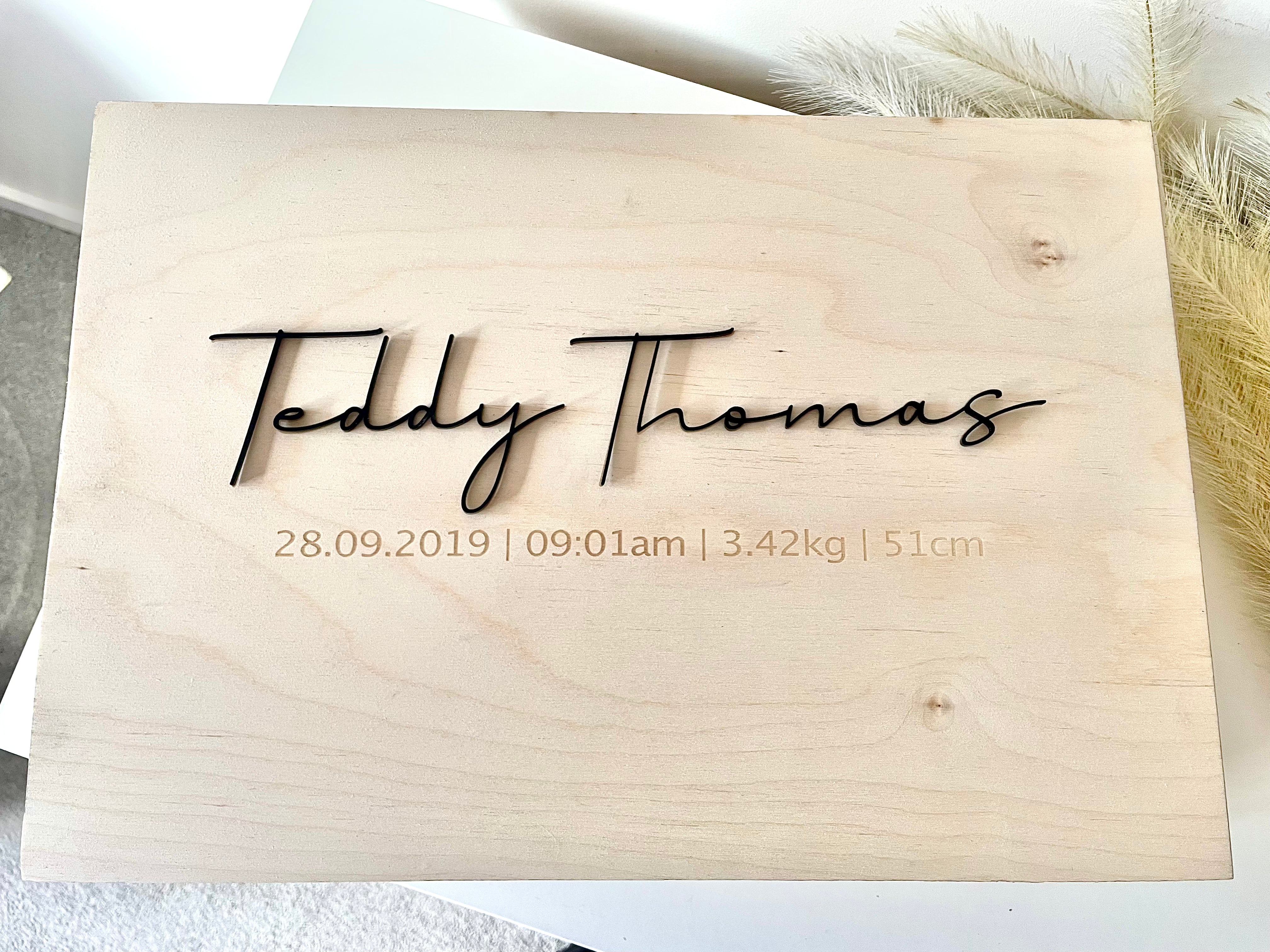 Keepsake Memory Box - Acrylic Name (Large) Hinge Lid